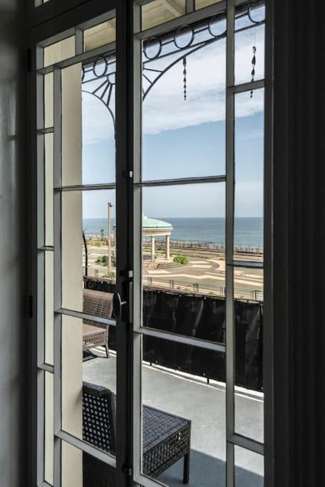 The Wellington: Two Bedroom Apartment With Balcony And Sea Views Ramsgate Exterior foto