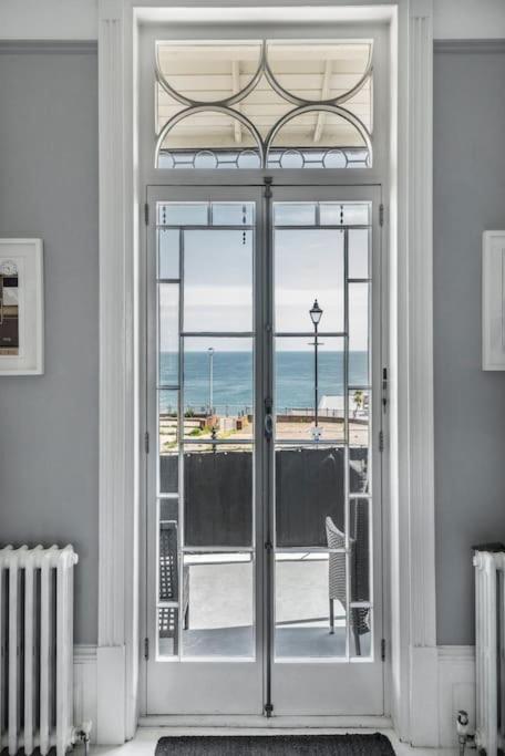 The Wellington: Two Bedroom Apartment With Balcony And Sea Views Ramsgate Exterior foto