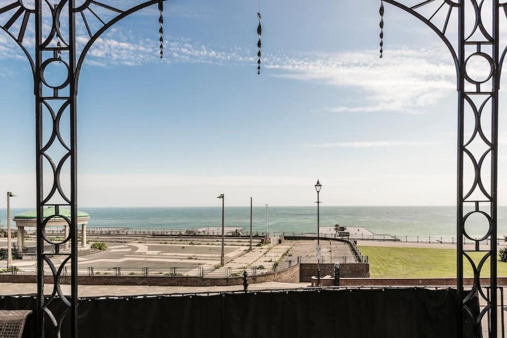 The Wellington: Two Bedroom Apartment With Balcony And Sea Views Ramsgate Exterior foto