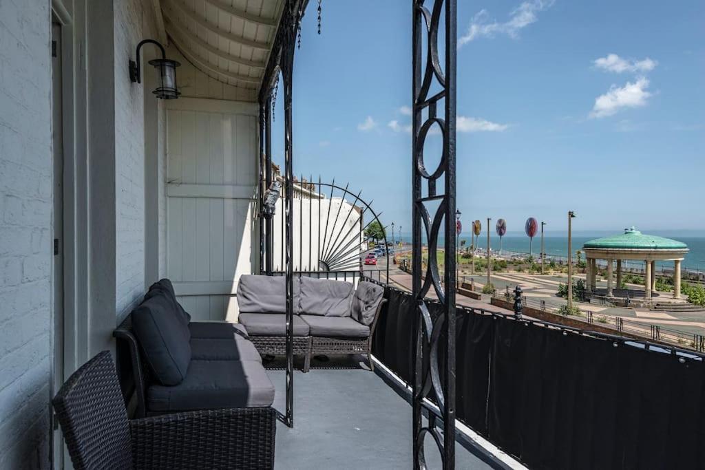 The Wellington: Two Bedroom Apartment With Balcony And Sea Views Ramsgate Exterior foto